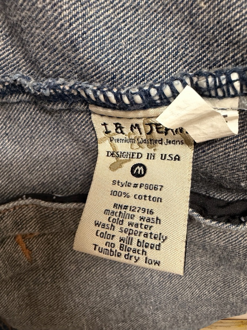 I&M Jeans Distressed Denim Vest Medium Wash Button Front Blue Size Medium - Picture 6 of 6